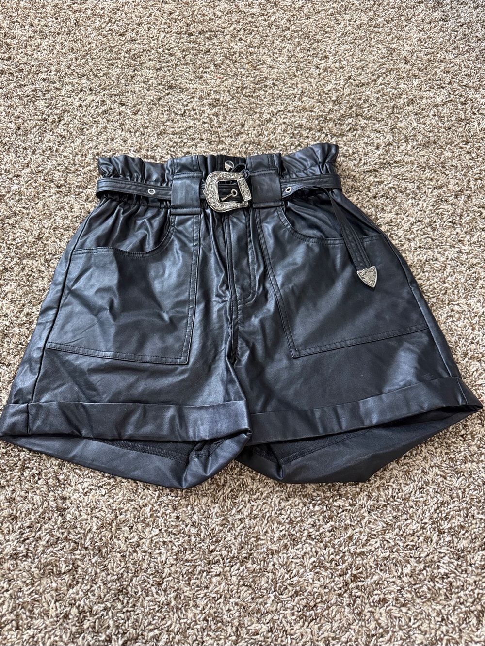 Fashion Nova black leather shorts w belt